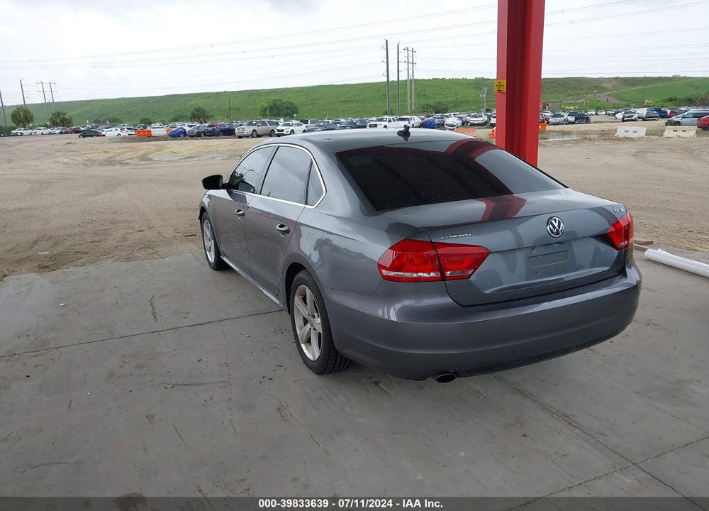 2014 VOLKSWAGEN PASSAT 1.8T SE VIN: 1VWBS7A32EC053080