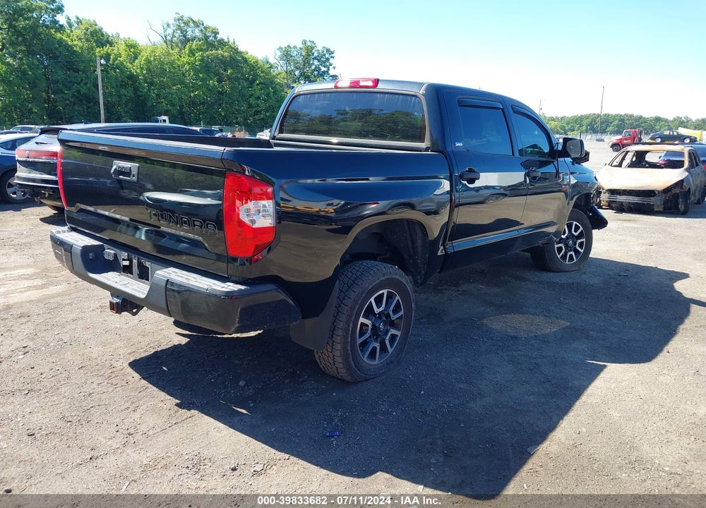 2019 TOYOTA TUNDRA SR5 5.7L V8 VIN: 5TFDY5F13KX808957