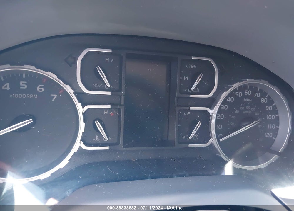 2019 TOYOTA TUNDRA SR5 5.7L V8 VIN: 5TFDY5F13KX808957