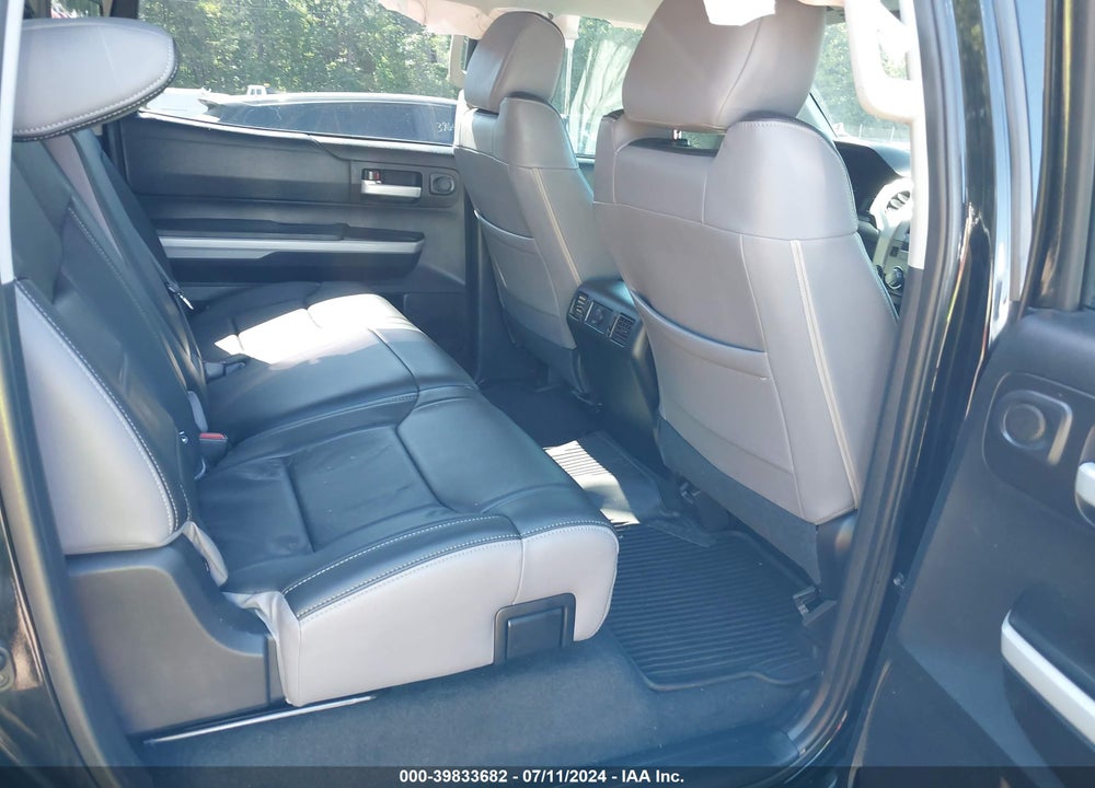 2019 TOYOTA TUNDRA SR5 5.7L V8 VIN: 5TFDY5F13KX808957