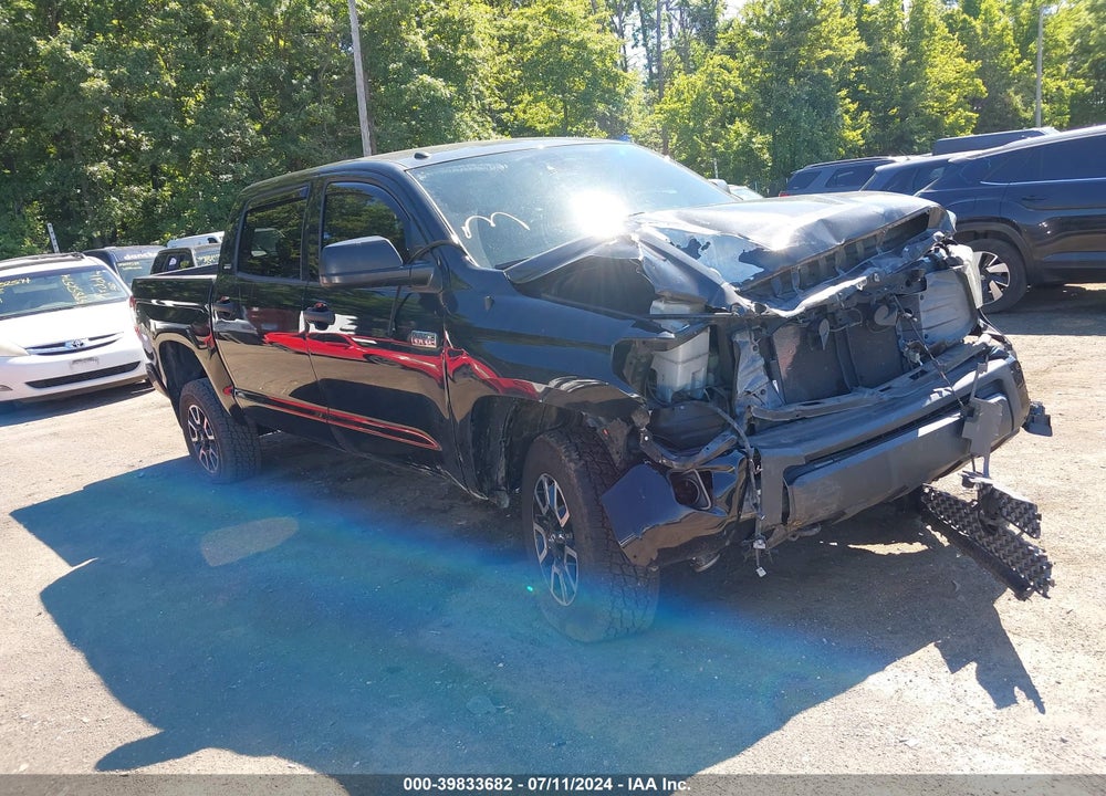 2019 TOYOTA TUNDRA SR5 5.7L V8 VIN: 5TFDY5F13KX808957