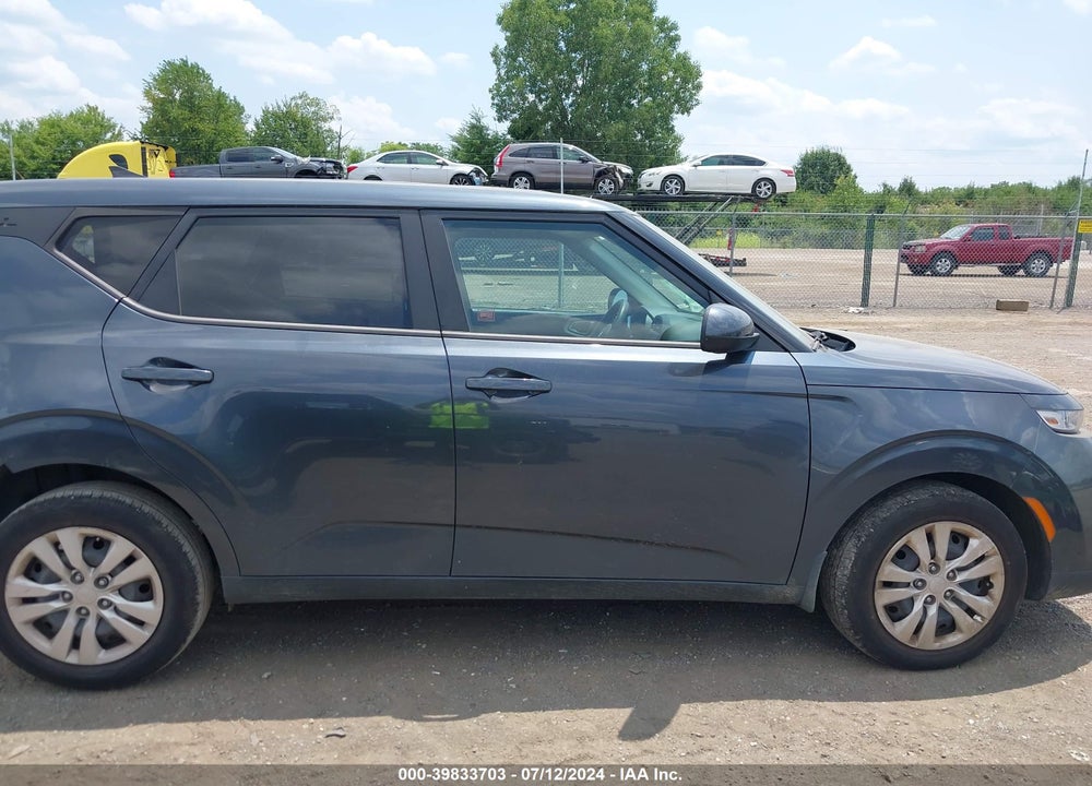 2020 KIA SOUL LX VIN: KNDJ23AU4L7072106