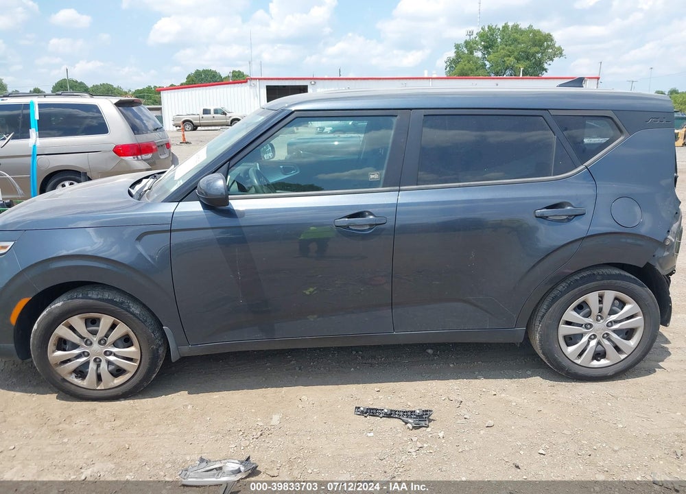 2020 KIA SOUL LX VIN: KNDJ23AU4L7072106