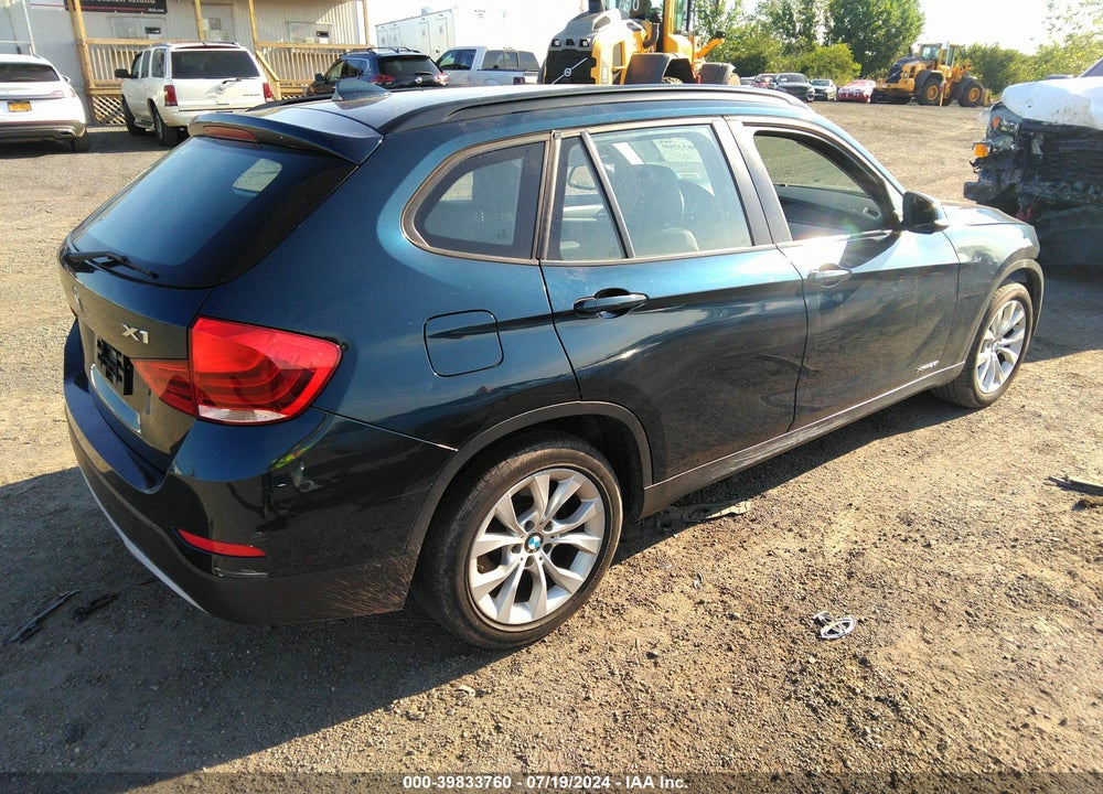 2013 BMW X1 XDRIVE28I VIN: WBAVL1C51DVR90074