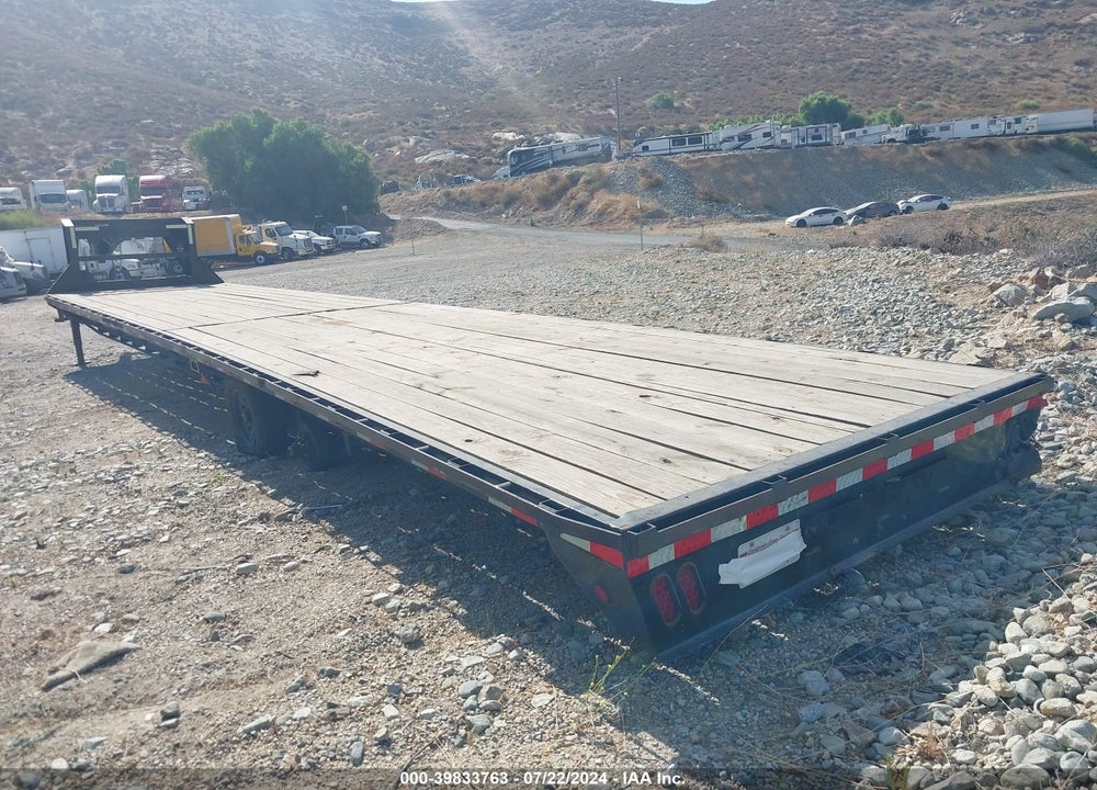2024 PLATINUM GOOSENECK FLATBED TRAILER VIN: 7XA1F4026RB000054
