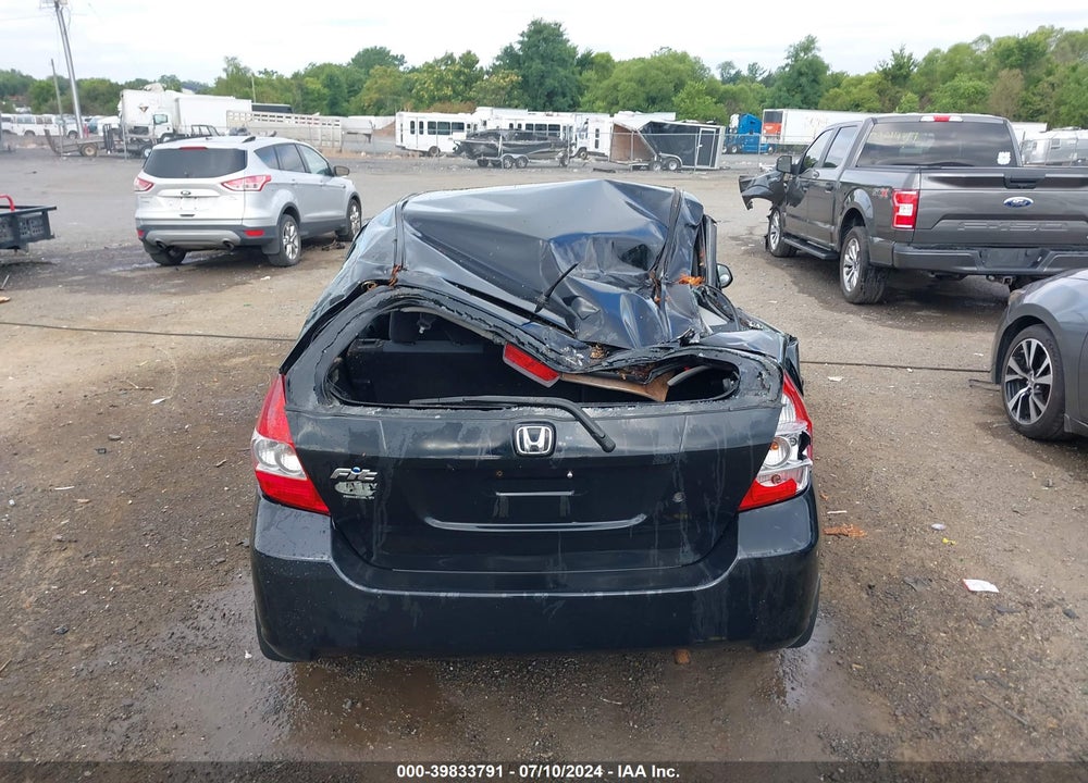 2007 HONDA FIT VIN: JHMGD38407S066007