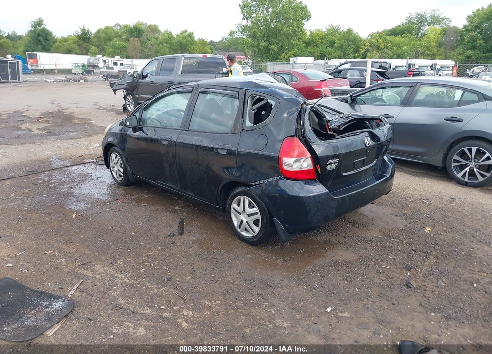 2007 HONDA FIT VIN: JHMGD38407S066007