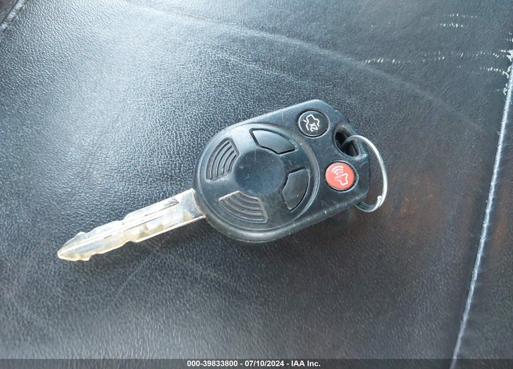 2010 FORD ESCAPE LIMITED VIN: 1FMCU9EGXAKC66543