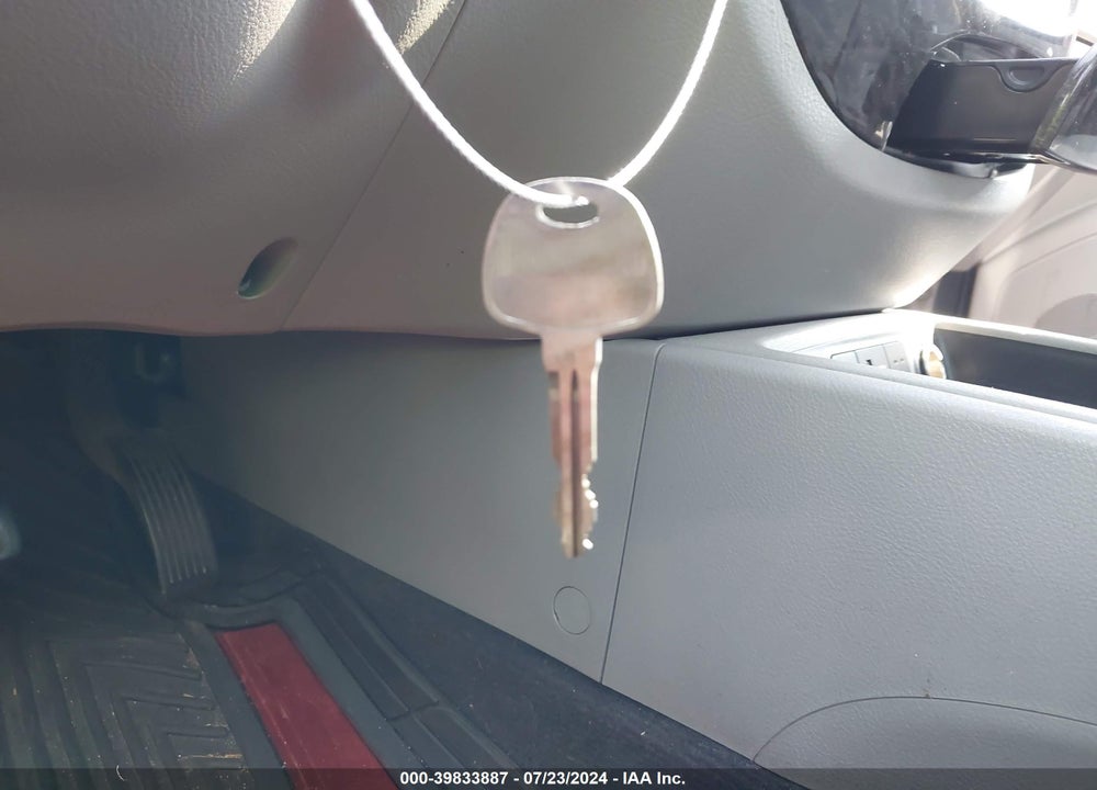 2009 HYUNDAI SANTA FE SE VIN: 5NMSH13E29H241134