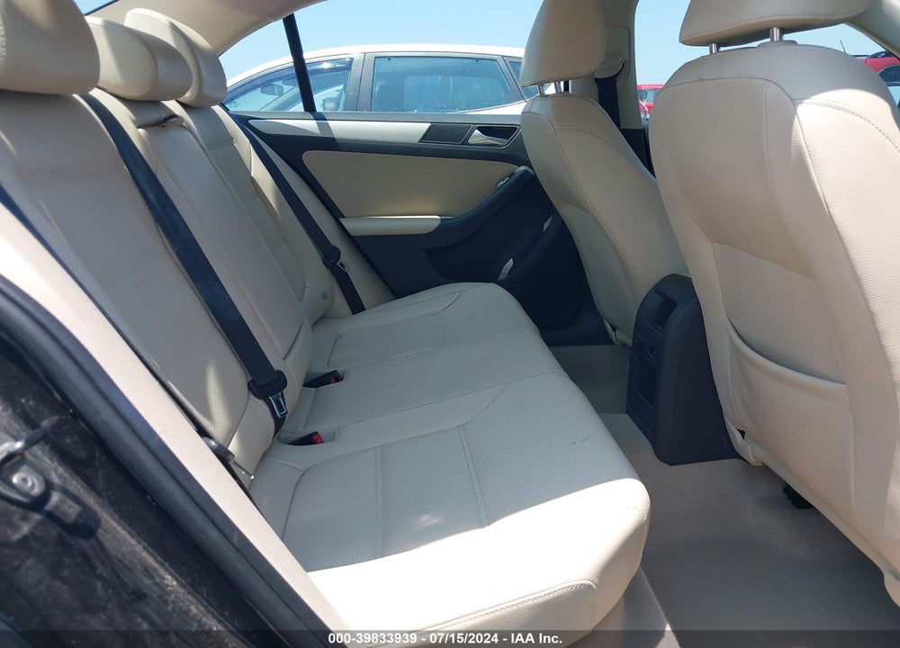 2013 VOLKSWAGEN JETTA 2.5L SE VIN: 3VWDP7AJXDM355450