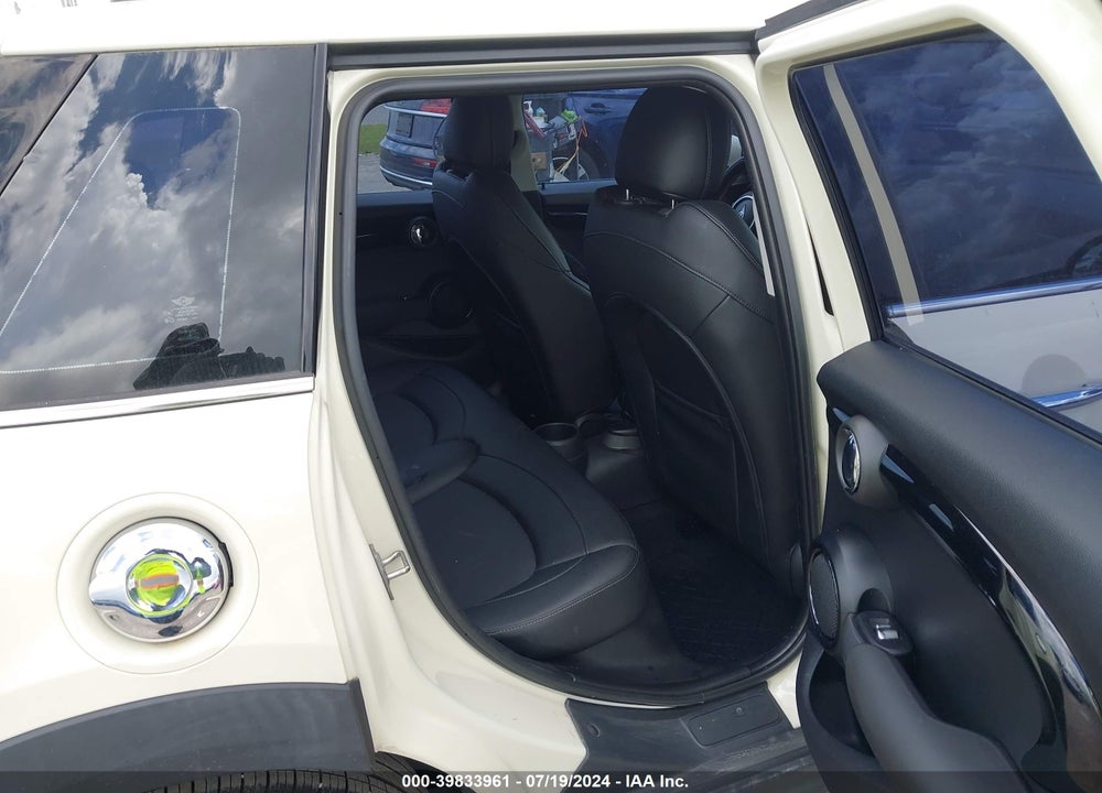 2020 MINI HARDTOP COOPER S VIN: WMWXU9C05L2M11659