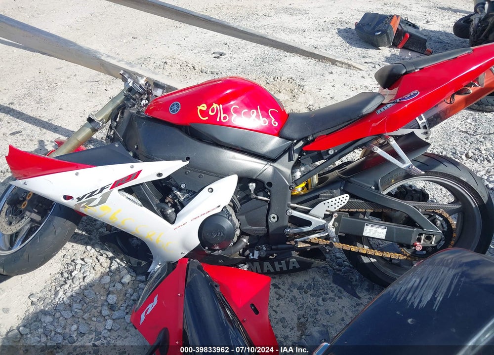 2002 YAMAHA YZFR1 VIN: JYARN10E22A003758