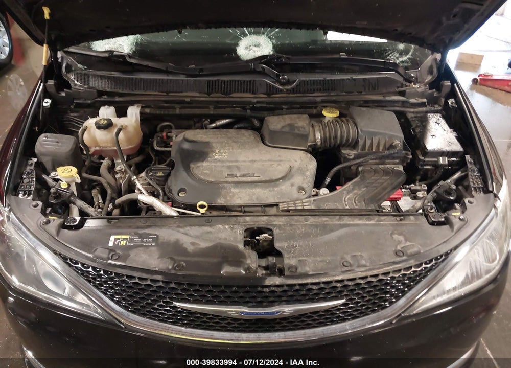 2019 CHRYSLER PACIFICA LIMITED VIN: 2C4RC1GG2KR574311