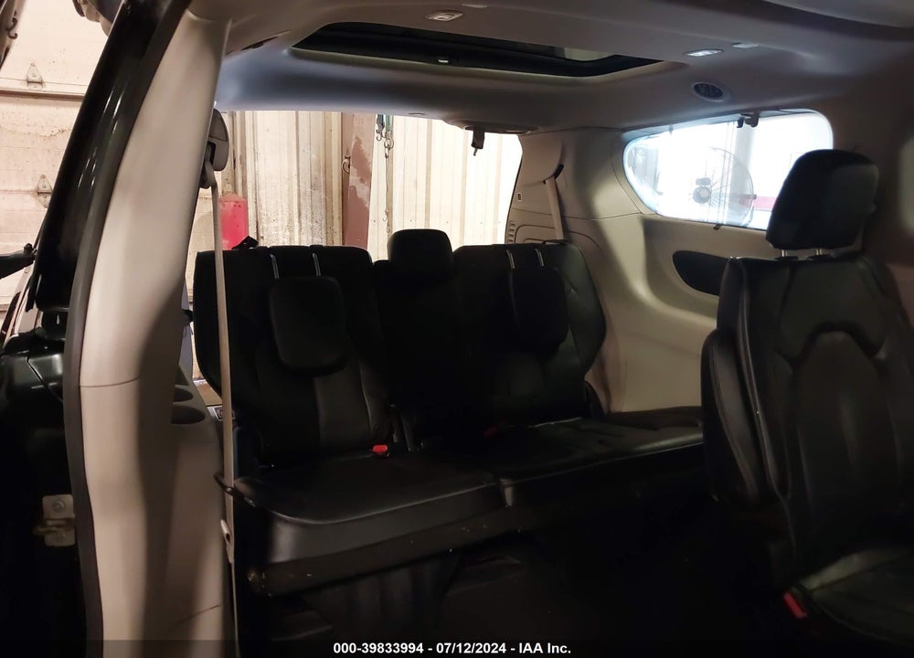 2019 CHRYSLER PACIFICA LIMITED VIN: 2C4RC1GG2KR574311