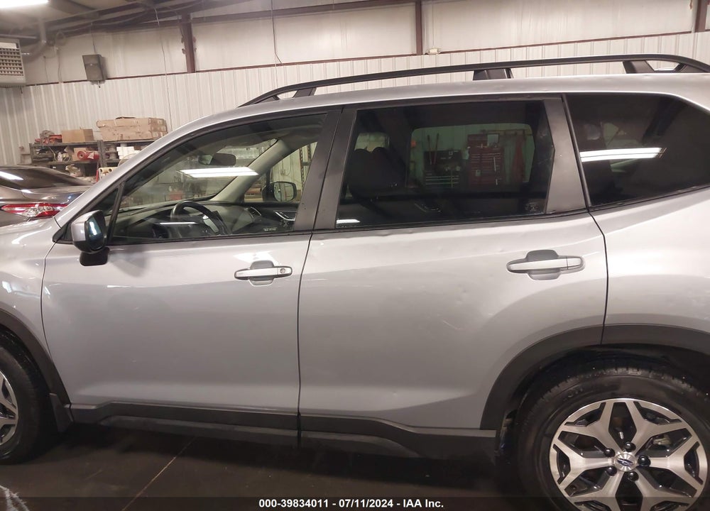 2023 SUBARU FORESTER PREMIUM VIN: JF2SKAEC2PH525036