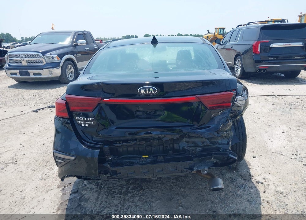 2019 KIA FORTE LXS VIN: 3KPF24AD9KE085752