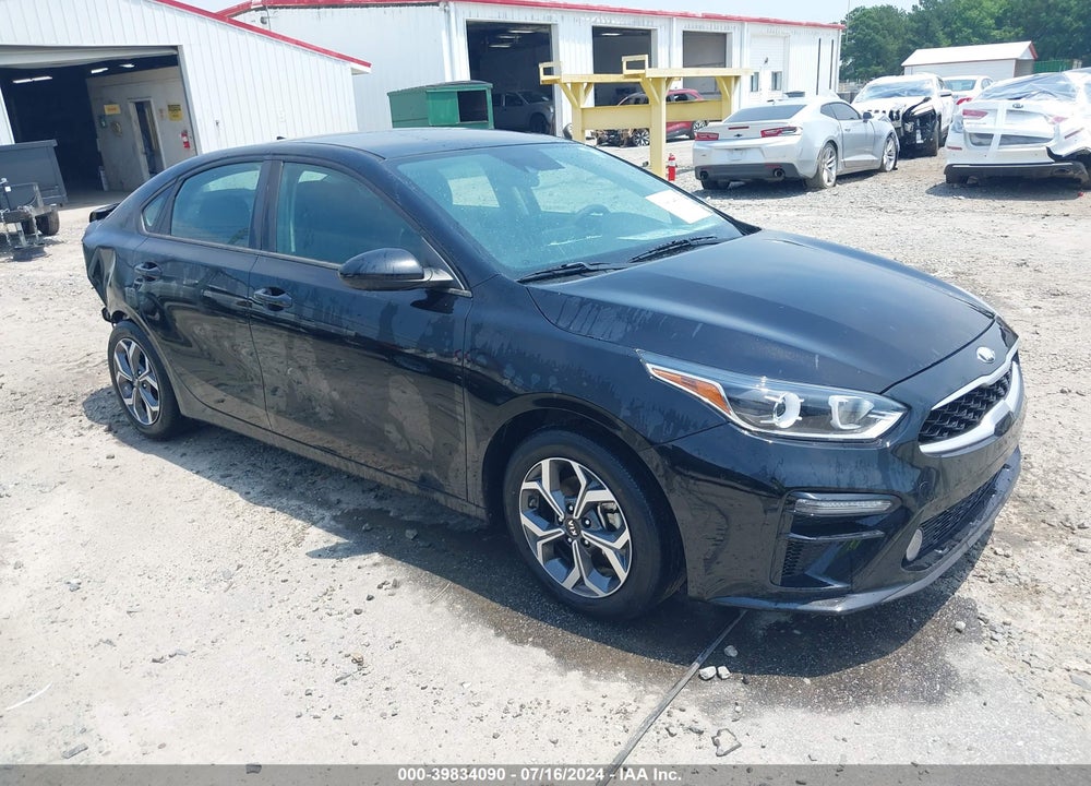 2019 KIA FORTE LXS VIN: 3KPF24AD9KE085752