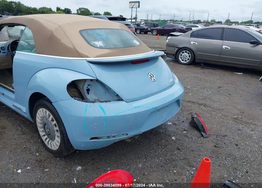 2014 VOLKSWAGEN BEETLE 2.5L VIN: 3VW5X7AT5EM803407