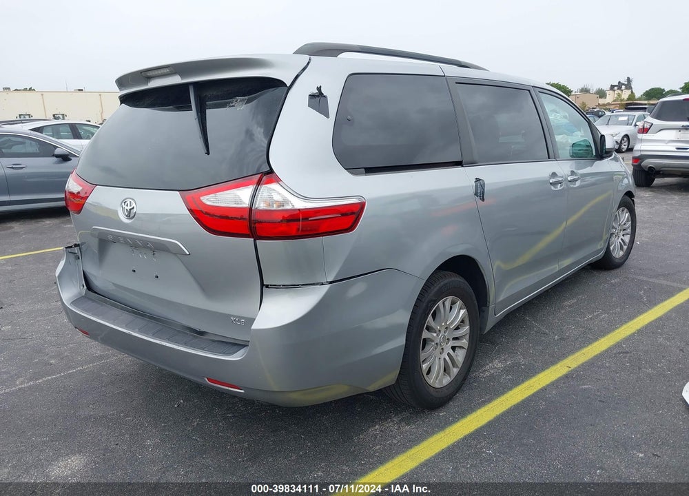2017 TOYOTA SIENNA XLE 8 PASSENGER VIN: 5TDYZ3DC9HS835909