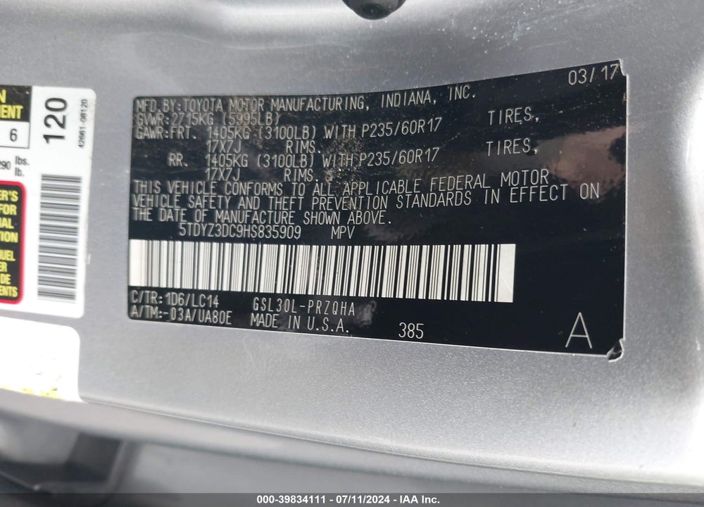 2017 TOYOTA SIENNA XLE 8 PASSENGER VIN: 5TDYZ3DC9HS835909