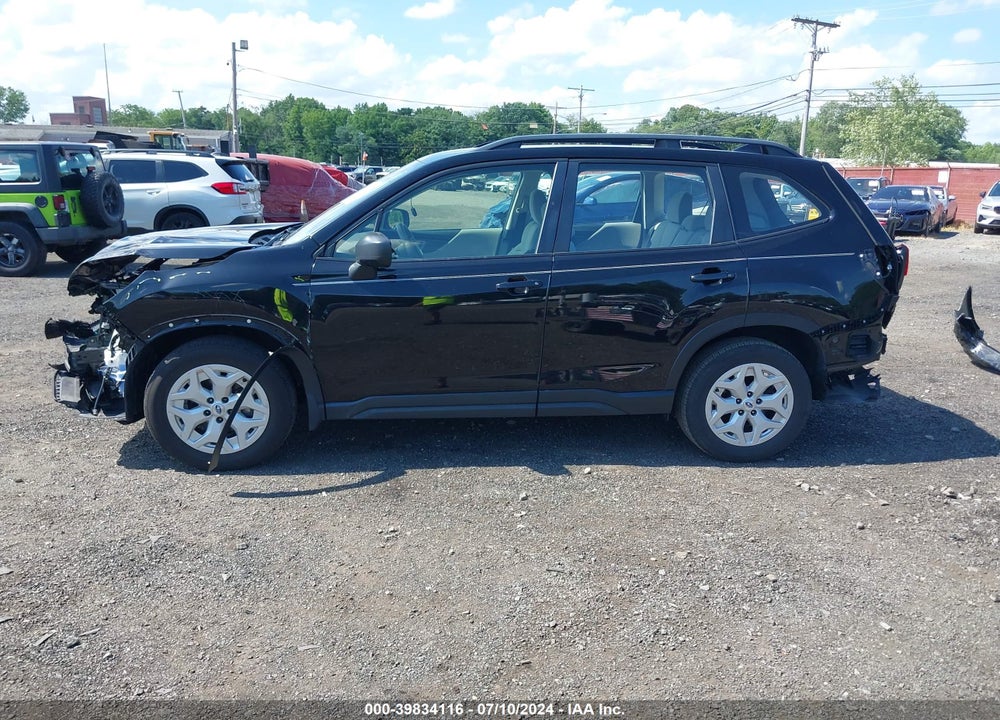 2019 SUBARU FORESTER VIN: JF2SKACC9KH438410