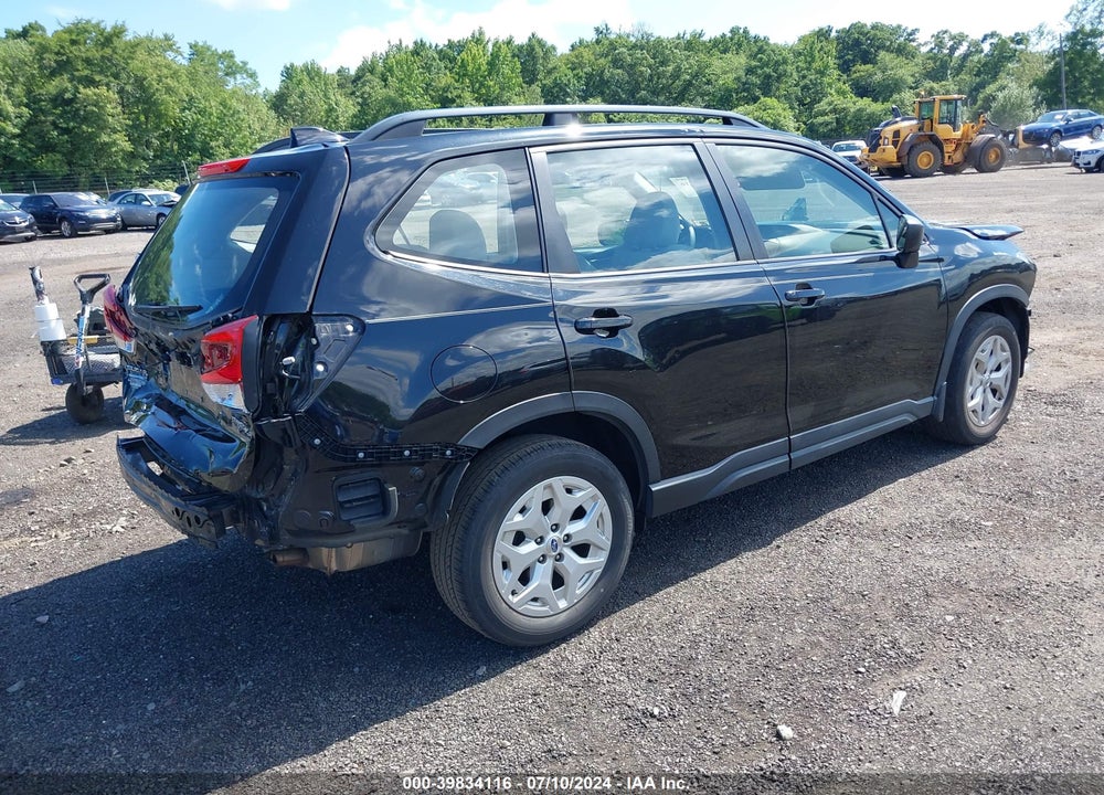 2019 SUBARU FORESTER VIN: JF2SKACC9KH438410