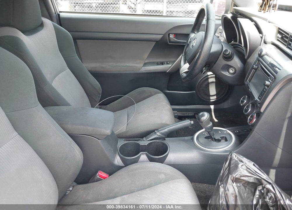 2014 SCION TC VIN: JTKJF5C70E3072579
