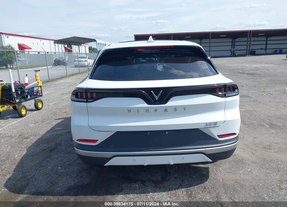 2024 VINFAST VF 8 PLUS VIN: RLLV1AFAXRH004781