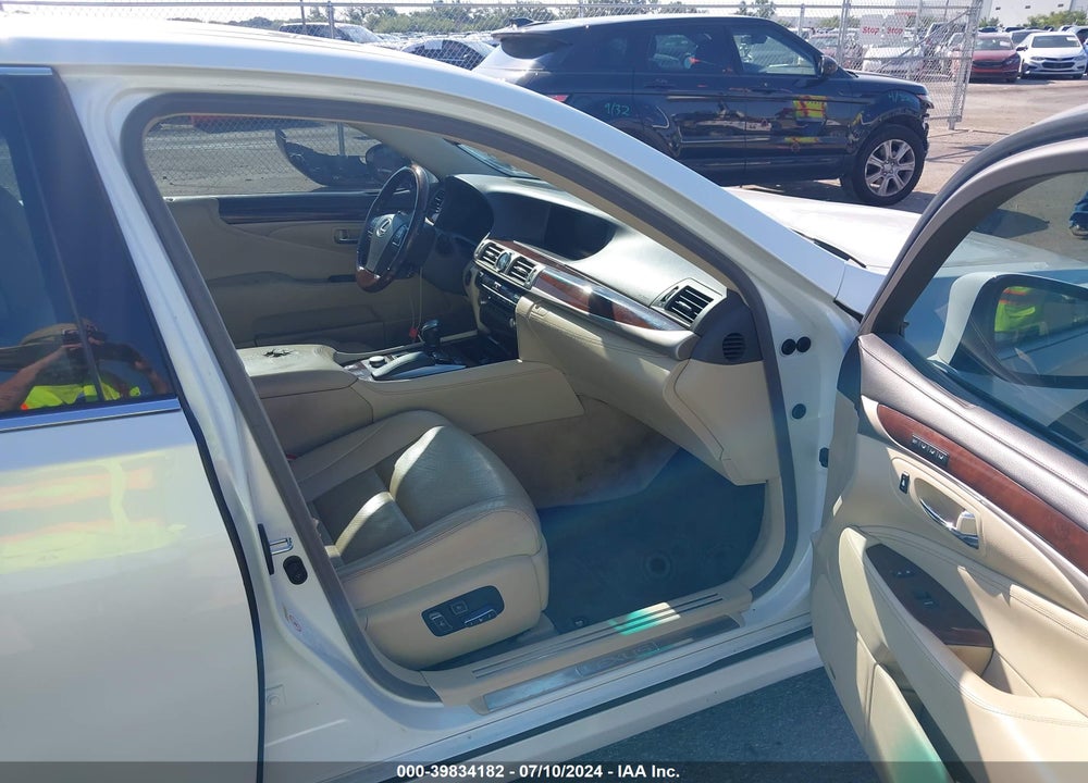 2013 LEXUS LS 460 L VIN: JTHGL5EF0D5050453