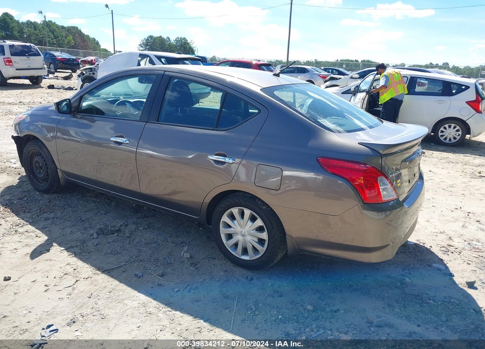 2015 NISSAN VERSA 1.6 SV VIN: 3N1CN7AP8FL955405