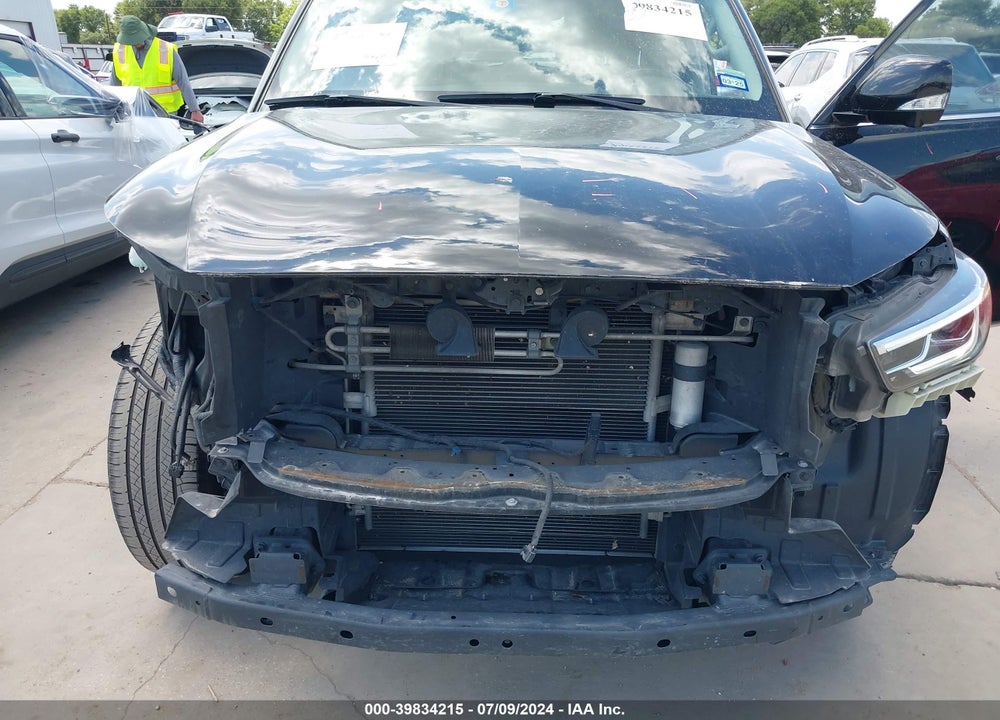 2018 INFINITI QX80 VIN: JN8AZ2NF8J9663112