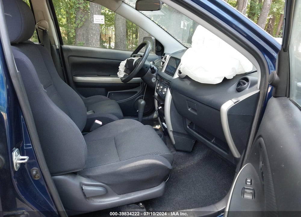 2005 SCION XA VIN: JTKKT624050090558