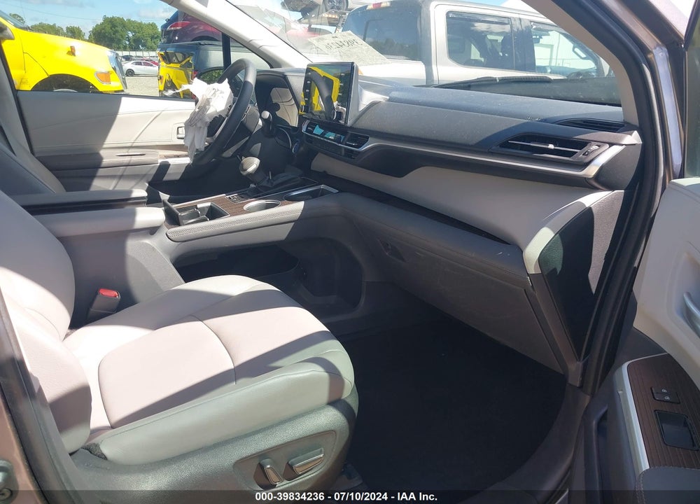 2023 TOYOTA SIENNA XLE VIN: 5TDYSKFC1PS083634