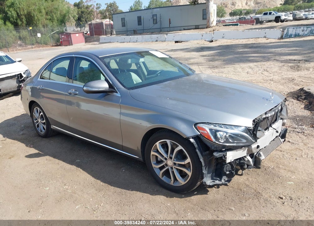 2015 MERCEDES-BENZ C 300 LUXURY/SPORT VIN: 55SWF4JB7FU053058