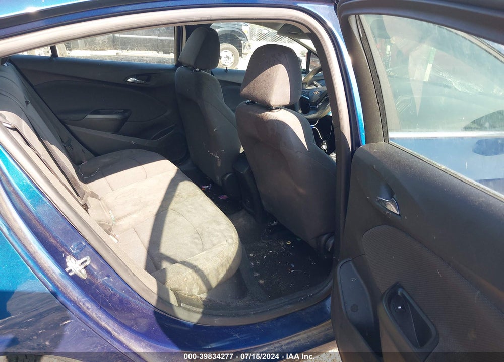 2019 CHEVROLET CRUZE VIN: 1G1BE5SM5K7121987