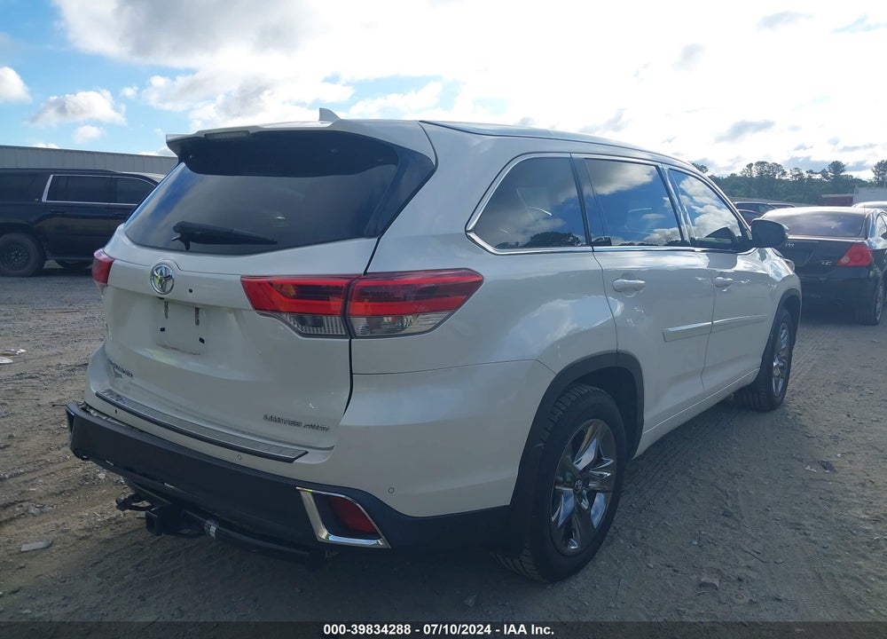 2018 TOYOTA HIGHLANDER LIMITED/PLATINUM VIN: 5TDDZRFH8JS803016