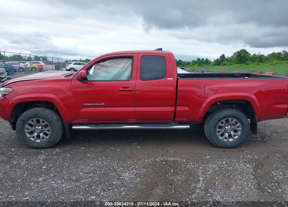 2017 TOYOTA TACOMA SR5 V6 VIN: 5TFSZ5AN7HX070183