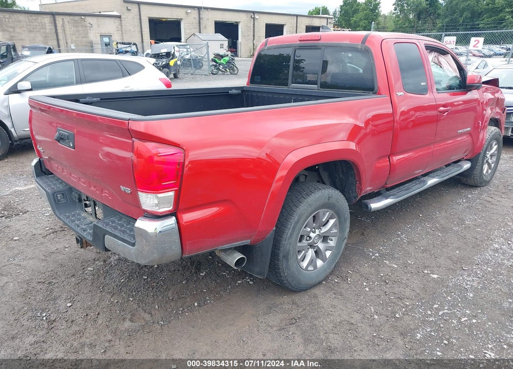 2017 TOYOTA TACOMA SR5 V6 VIN: 5TFSZ5AN7HX070183