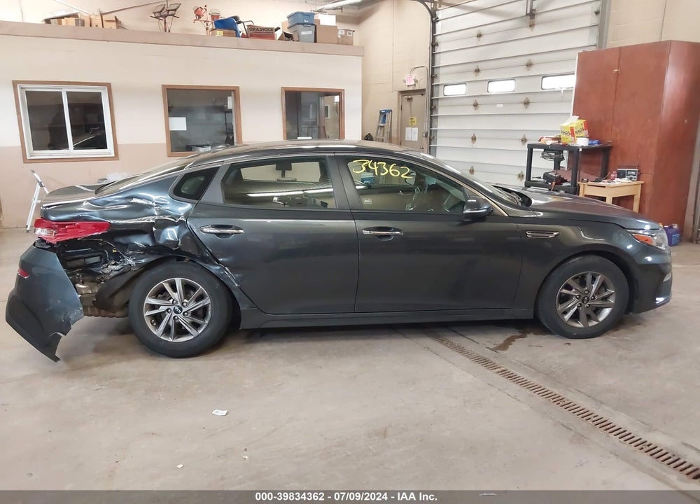 2019 KIA OPTIMA LX VIN: 5XXGT4L35KG378044