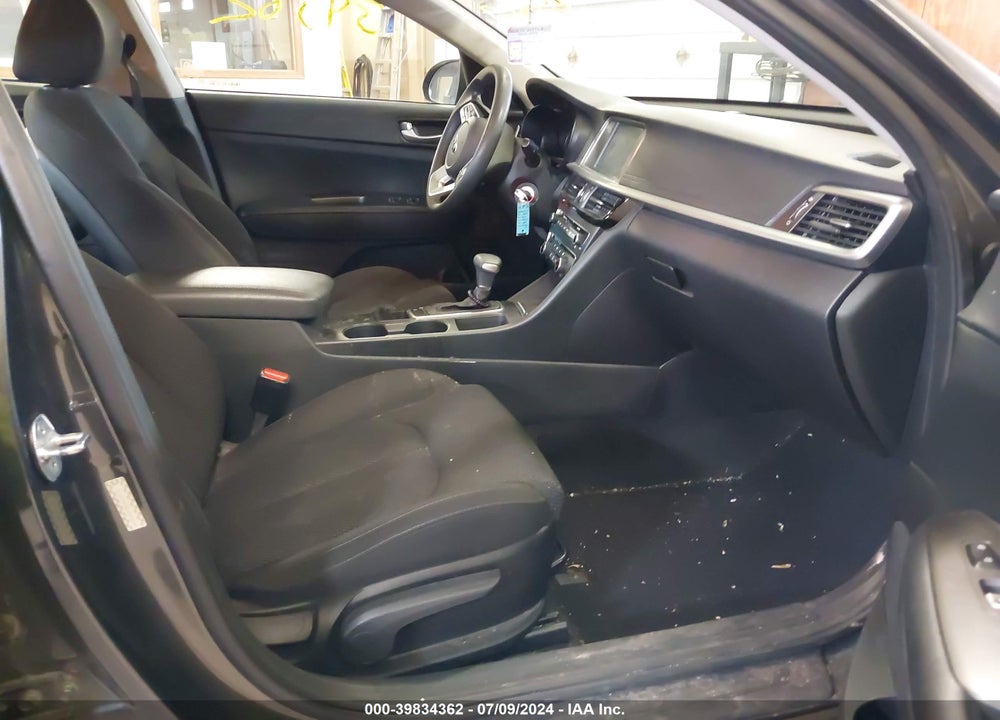 2019 KIA OPTIMA LX VIN: 5XXGT4L35KG378044