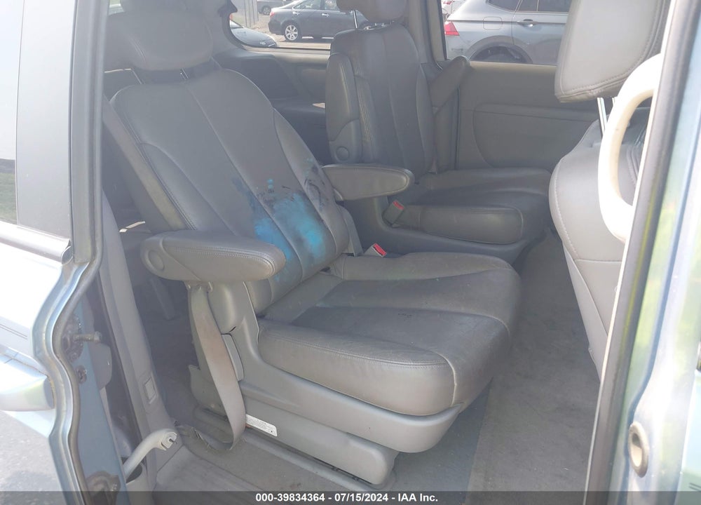 2006 KIA SEDONA EX/LX VIN: KNDMB233266102578
