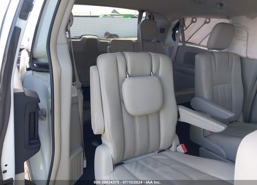 2015 CHRYSLER TOWN & COUNTRY TOURING VIN: 2C4RC1BG2FR695207