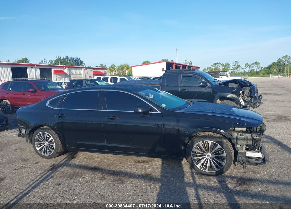 2022 VOLVO S90 B6 MOMENTUM VIN: LVY062MK4NP261516