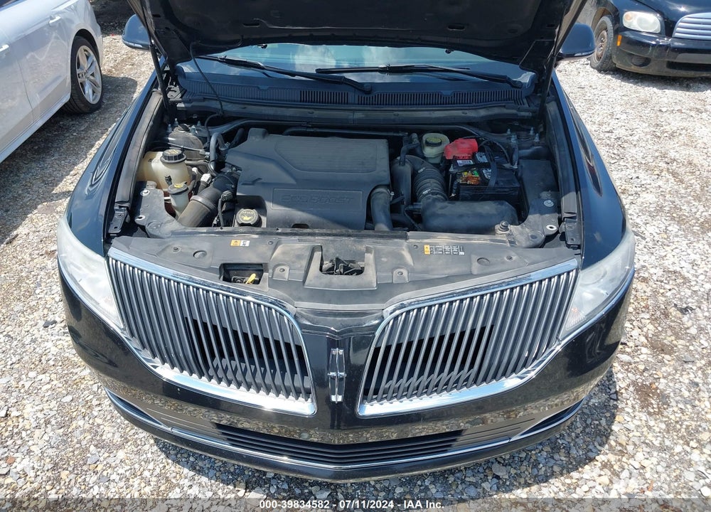 2014 LINCOLN MKT ECOBOOST VIN: 2LMHJ5AT6EBL53712