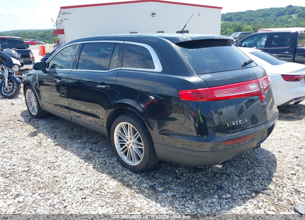 2014 LINCOLN MKT ECOBOOST VIN: 2LMHJ5AT6EBL53712