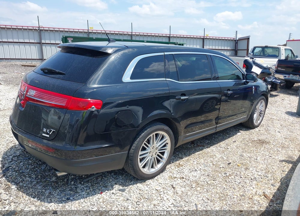 2014 LINCOLN MKT ECOBOOST VIN: 2LMHJ5AT6EBL53712