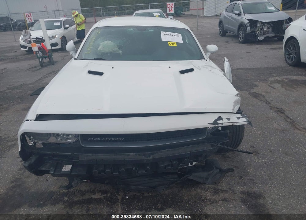 2014 DODGE CHALLENGER SXT VIN: 2C3CDYAG6EH263435