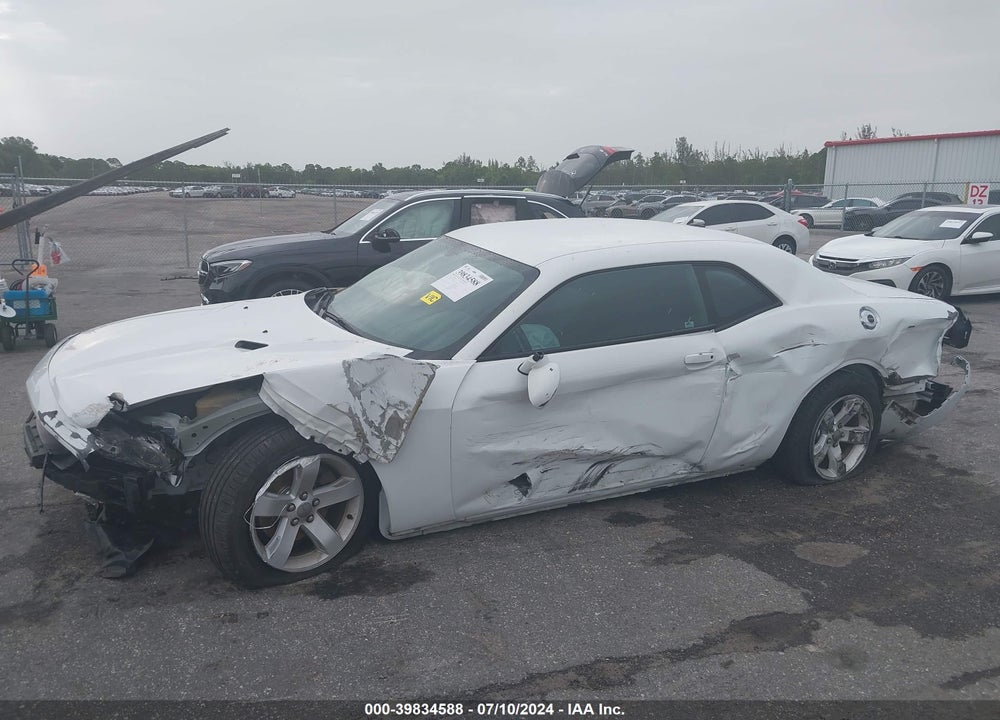 2014 DODGE CHALLENGER SXT VIN: 2C3CDYAG6EH263435