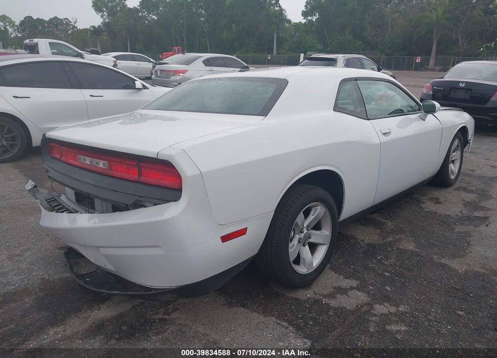 2014 DODGE CHALLENGER SXT VIN: 2C3CDYAG6EH263435
