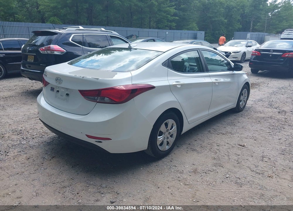 2016 HYUNDAI ELANTRA SE VIN: 5NPDH4AEXGH766570